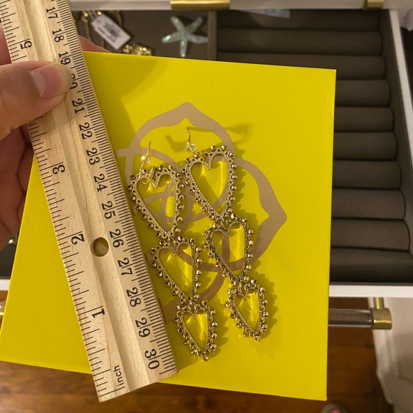 Kendra Scott Beaded Ansley Heart Statement Earrings - Picture 4 of 5